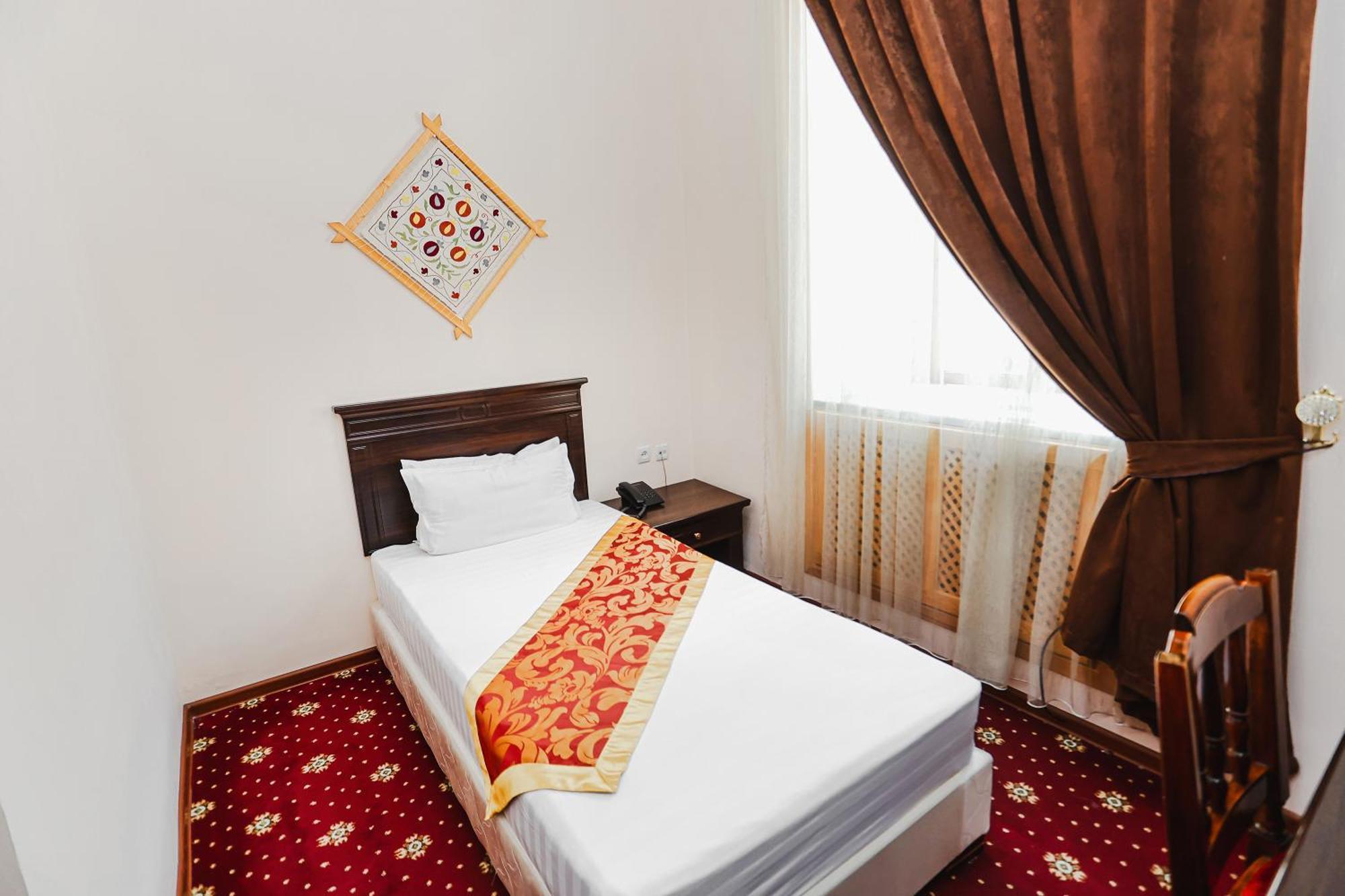 Hotel Yangi Sharq Samarkanda Zewnętrze zdjęcie